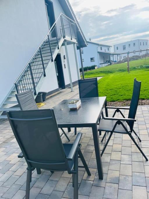 Bei Freddy Apartment Pruem Ngoại thất bức ảnh